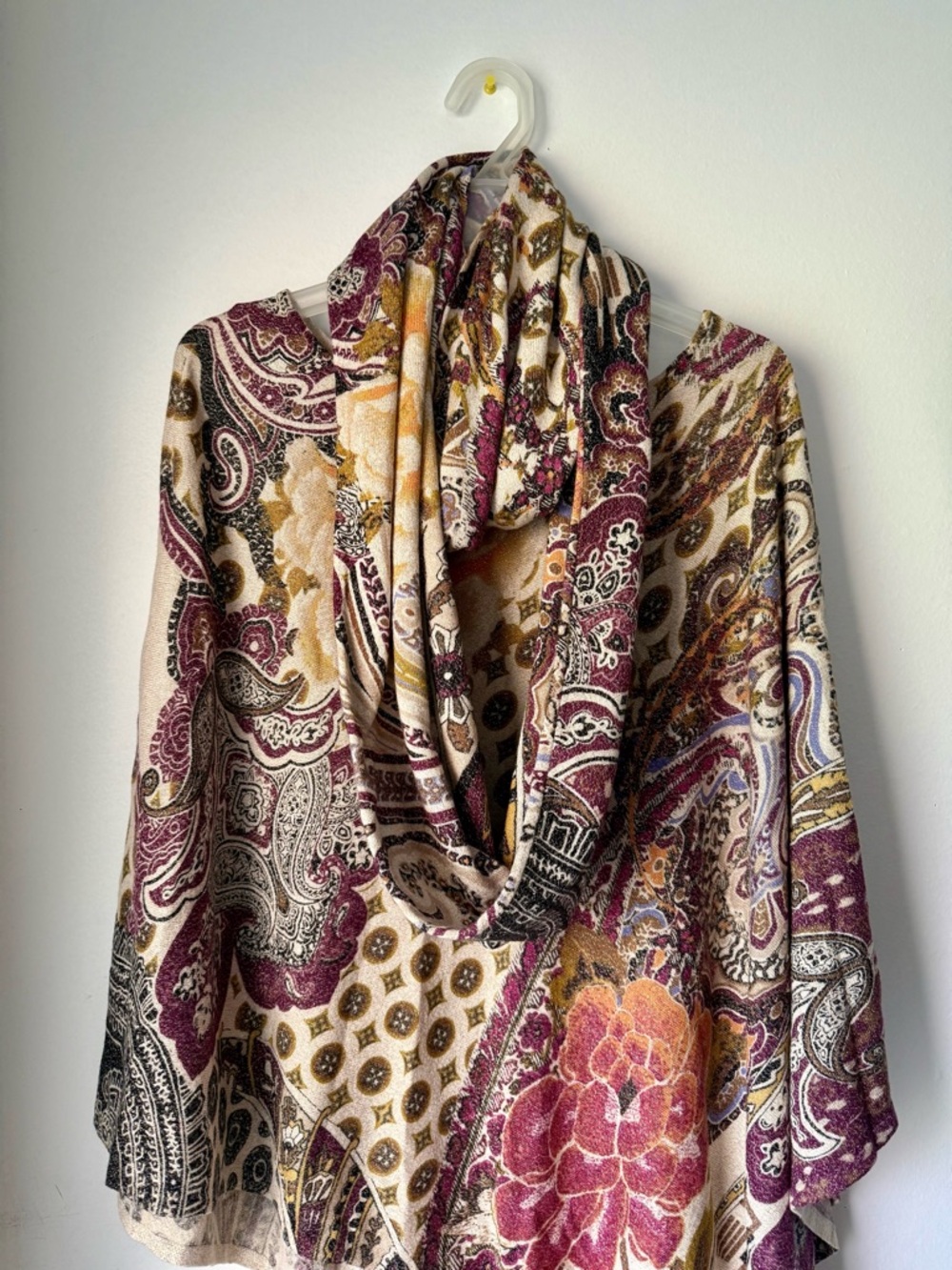 Chico's poncho & Infinity Scarf Colorful Artisanal Print Gold metallic L/XL